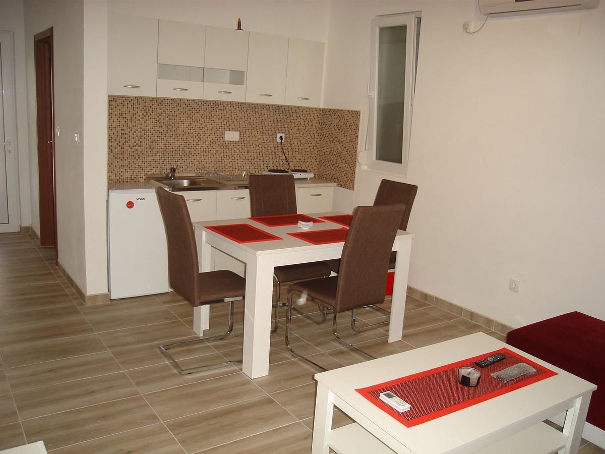 Апартаменты D Lux Apartmani Сутоморе-5